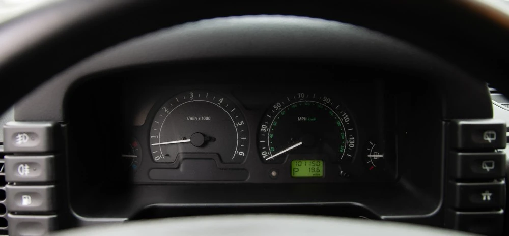 2004 Land Rover Discovery 2nd Gen - Image 16 of 19