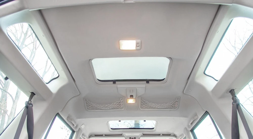 2004 Land Rover Discovery 2nd Gen - Image 16 of 19