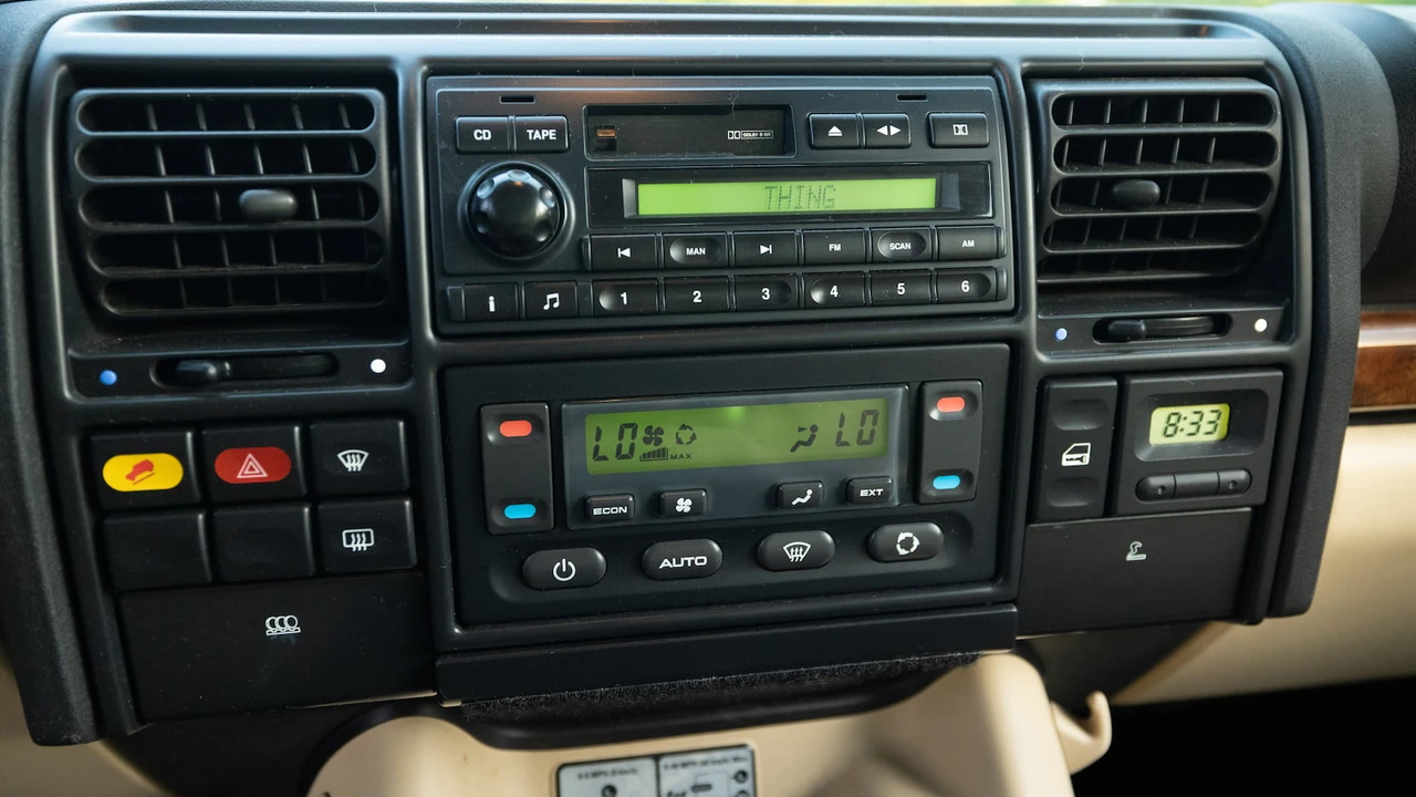 2004 Land Rover Discovery 2nd Gen - Image 8 of 20