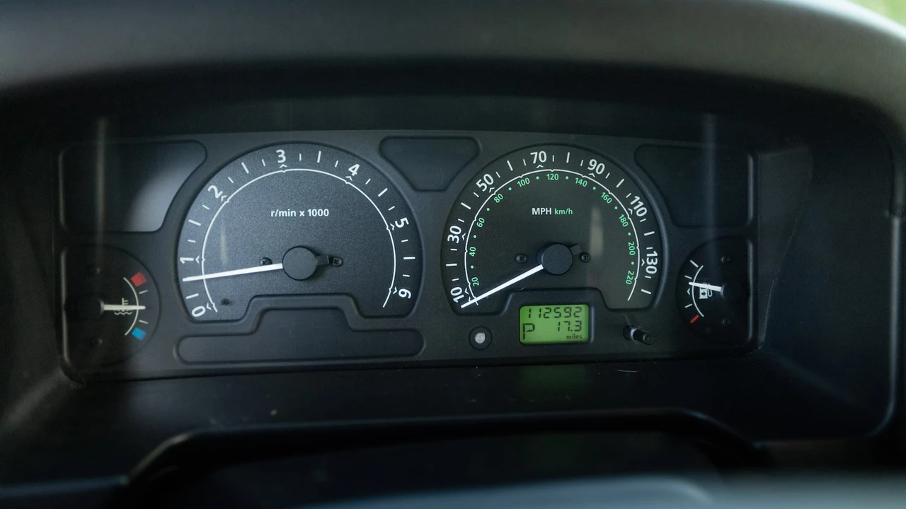 2004 Land Rover Discovery 2nd Gen - Image 9 of 20