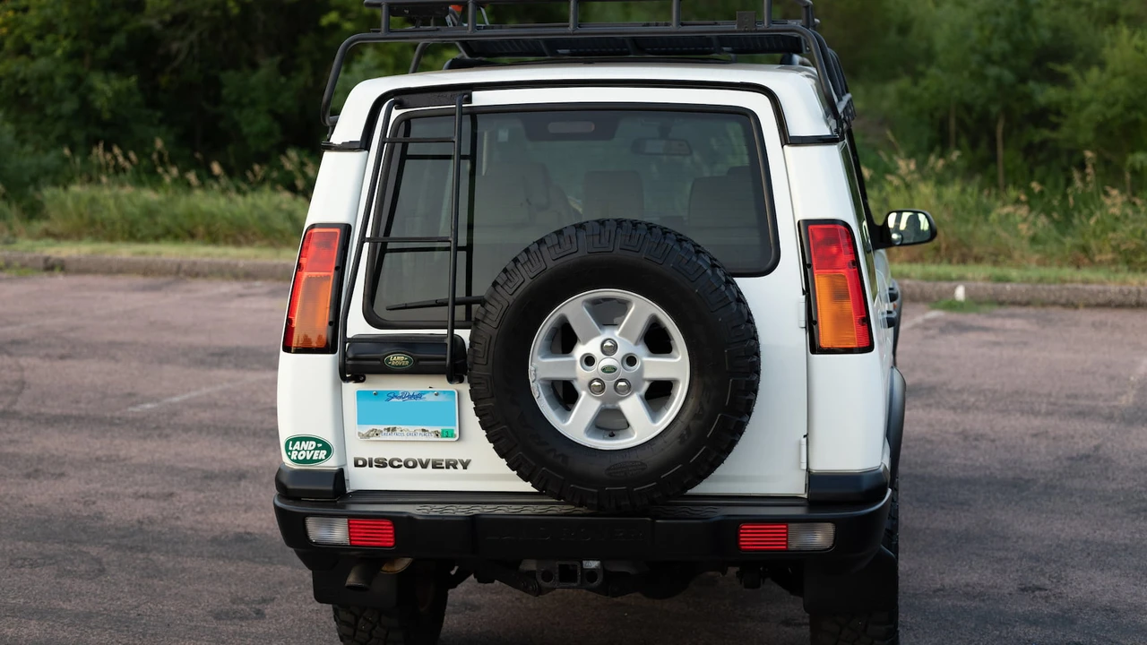 2004 Land Rover Discovery 2nd Gen - Image 17 of 20