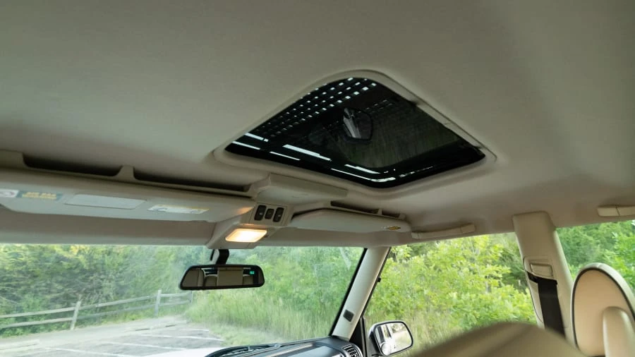 2004 Land Rover Discovery 2nd Gen - Image 12 of 19