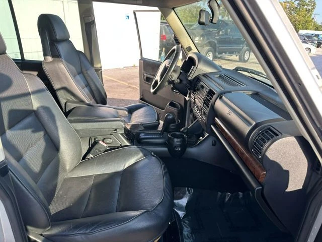 2004 Land Rover Discovery 2nd Gen - Image 9 of 12