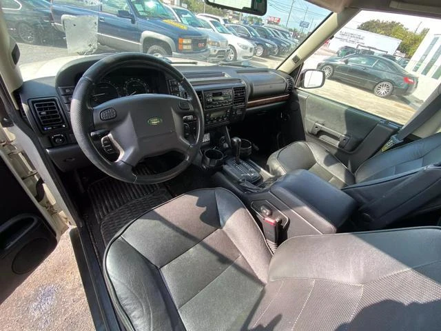 2004 Land Rover Discovery 2nd Gen - Image 11 of 12