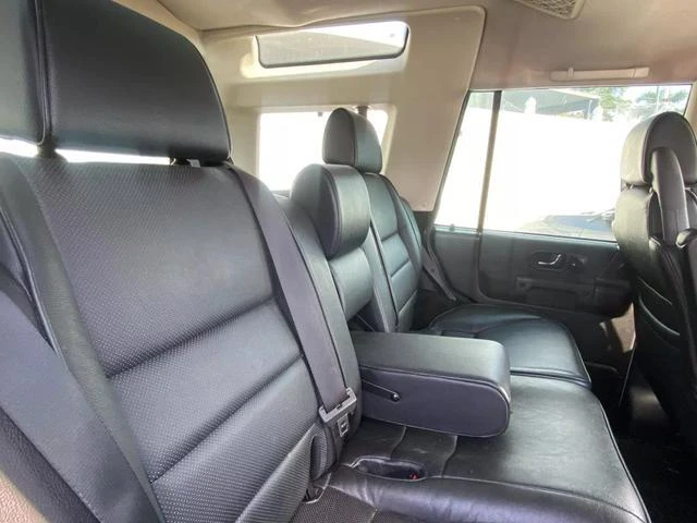 2004 Land Rover Discovery 2nd Gen - Image 9 of 12