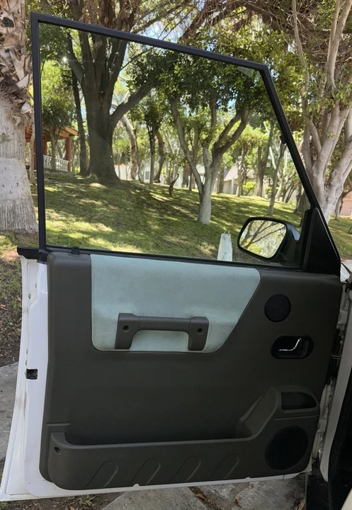 2004 Land Rover Discovery 2nd Gen - Image 13 of 21