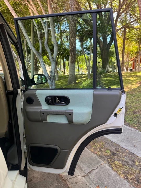 2004 Land Rover Discovery 2nd Gen - Image 21 of 21