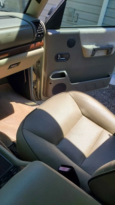 2004 Land Rover Discovery 2nd Gen - Image 15 of 17