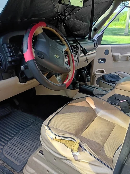 2004 Land Rover Discovery 2nd Gen - Image 5 of 13