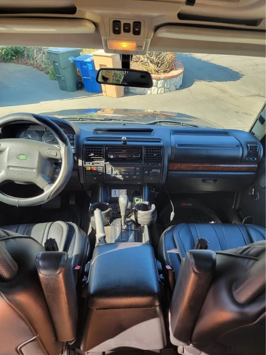 2004 Land Rover Discovery 2nd Gen - Image 9 of 10