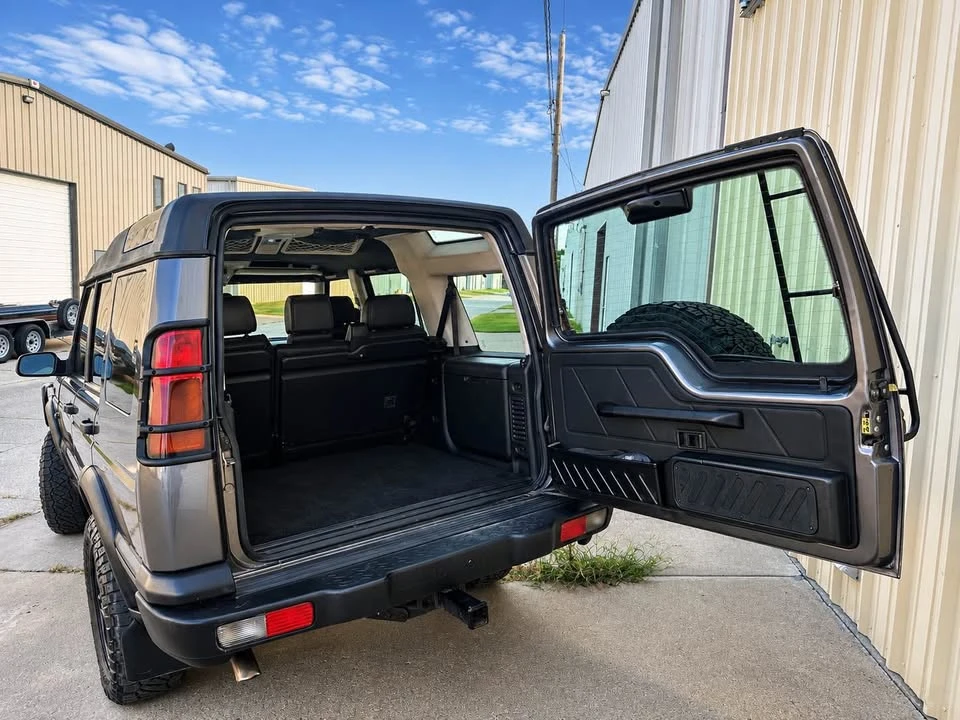 2004 Land Rover Discovery 2nd Gen - Image 9 of 10