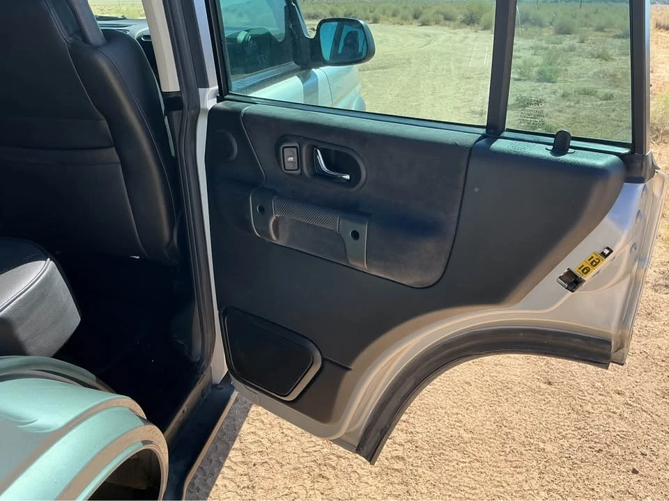 2004 Land Rover Discovery 2nd Gen - Image 14 of 20