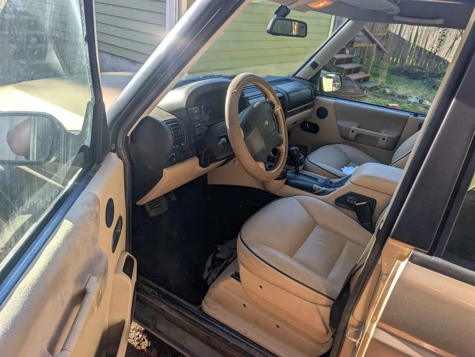 2004 Land Rover Discovery 2nd Gen - Image 6 of 12