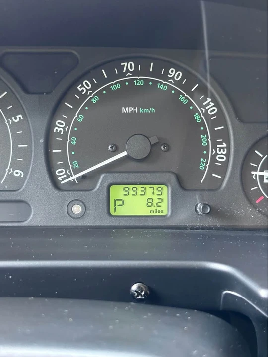 2004 Land Rover Discovery 2nd Gen - Image 11 of 20