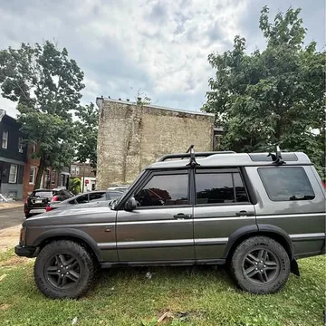 2004 Land Rover Discovery Series II SE7 Sport Utility 4D