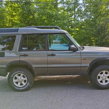 2004 Land Rover Discovery Series II SE7 Sport Utility 4D