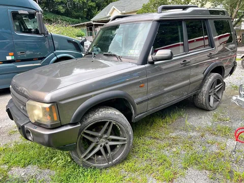 2004 Land Rover Discovery Series II SE7 Sport Utility 4D