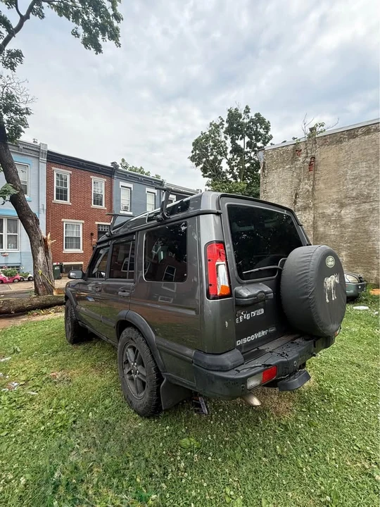 2004 Land Rover Discovery 2nd Gen - Image 2 of 14