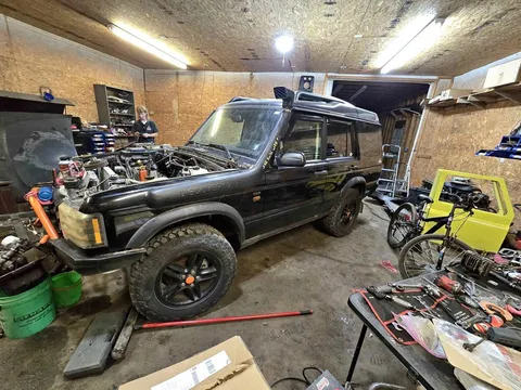 2004 Land Rover Discovery Series II SE7 Sport Utility 4D