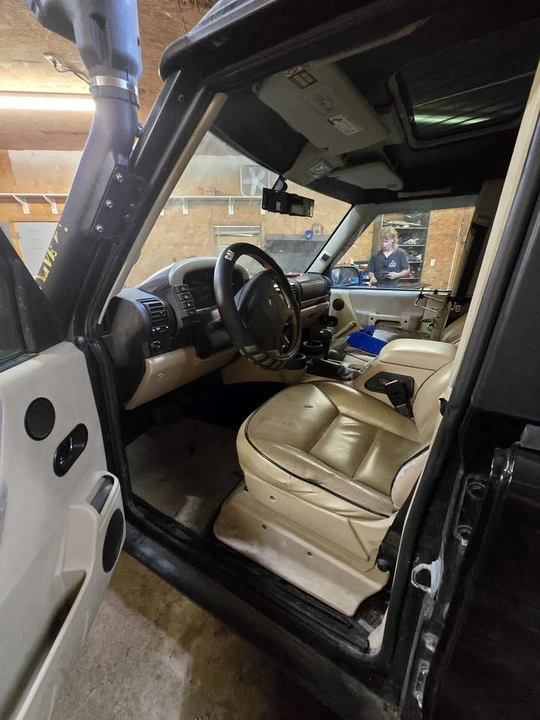 2004 Land Rover Discovery 2nd Gen - Image 4 of 4
