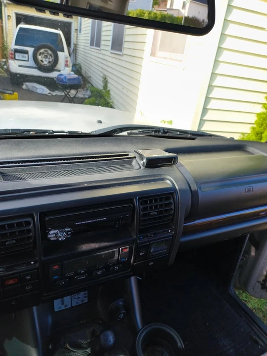 2004 Land Rover Discovery 2nd Gen - Image 4 of 17