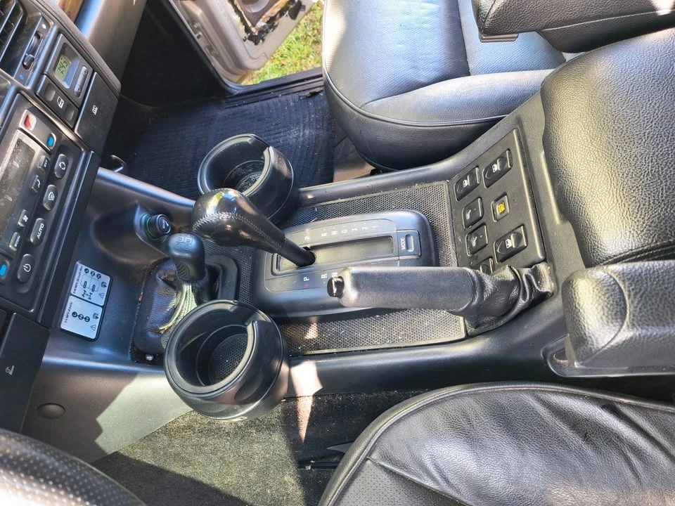 2004 Land Rover Discovery 2nd Gen - Image 5 of 17
