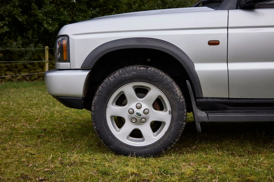 2004 Land Rover Discovery 2nd Gen - Image 10 of 30