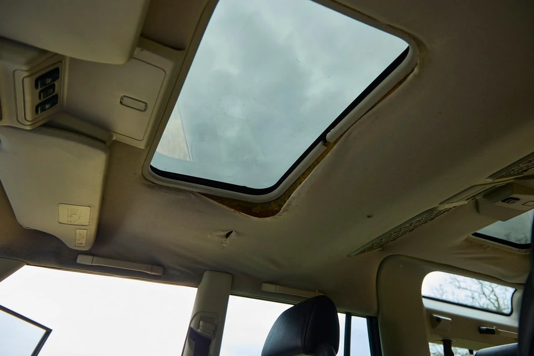 2004 Land Rover Discovery 2nd Gen - Image 17 of 30