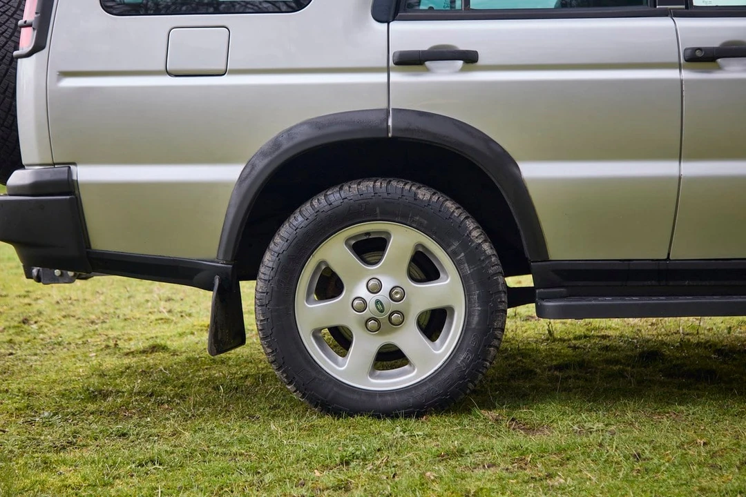2004 Land Rover Discovery 2nd Gen - Image 11 of 30