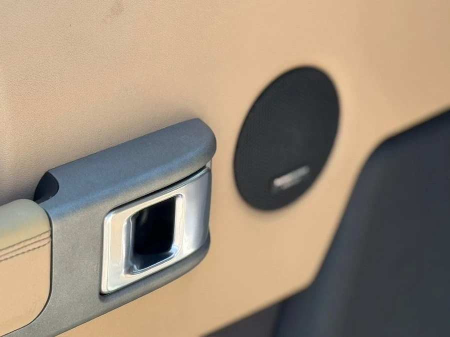 2004 Land Rover Range Rover L322 - Image 19 of 20