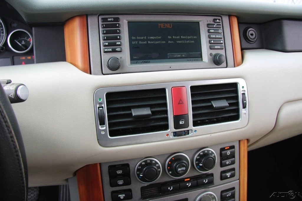 2004 Land Rover Range Rover L322 - Image 17 of 21