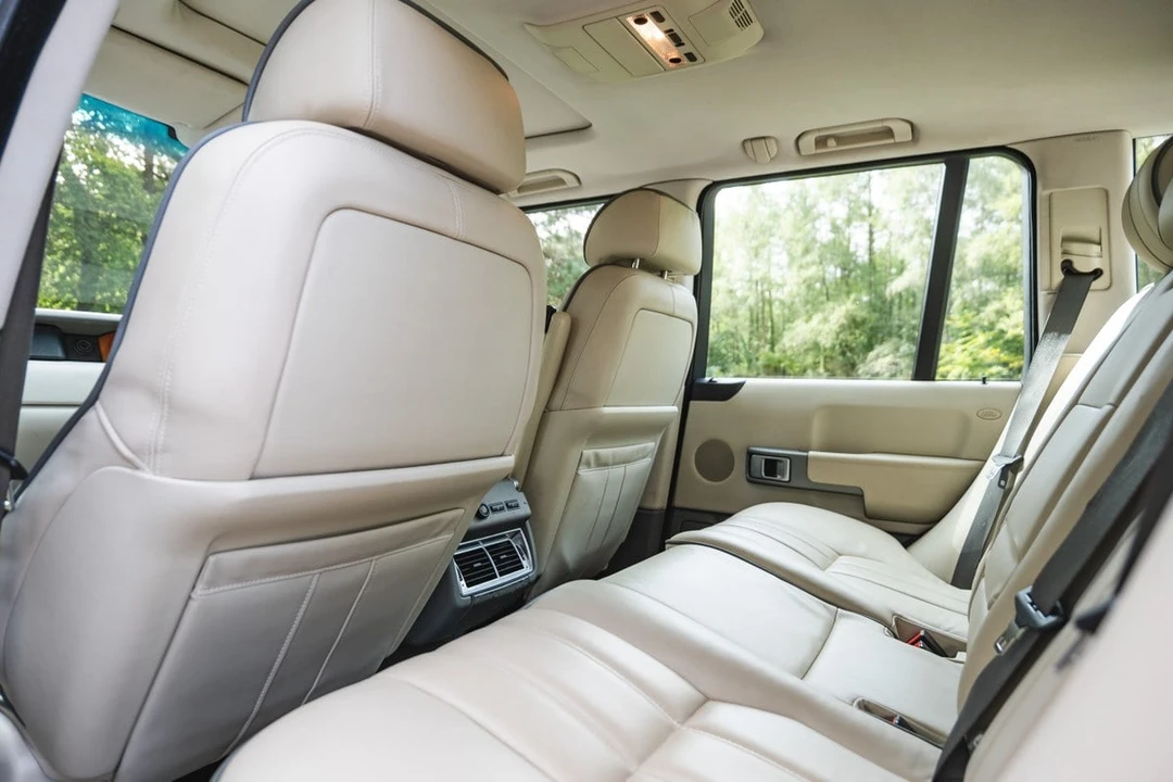 2004 Land Rover Range Rover L322 - Image 11 of 30