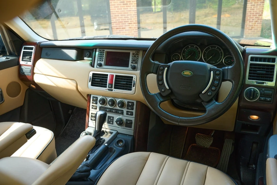 2004 Land Rover Range Rover L322 - Image 3 of 30