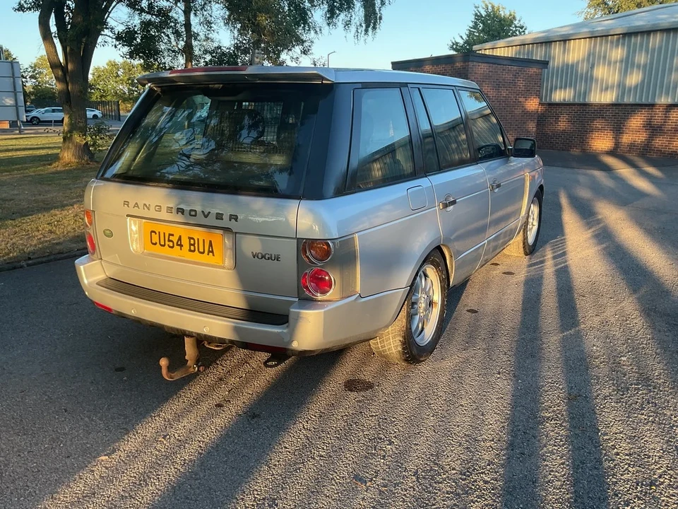 2004 Land Rover Range Rover L322 - Image 9 of 30