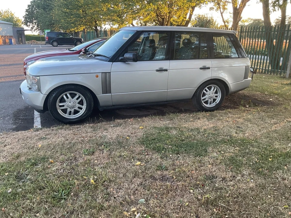 2004 Land Rover Range Rover L322 - Image 11 of 30