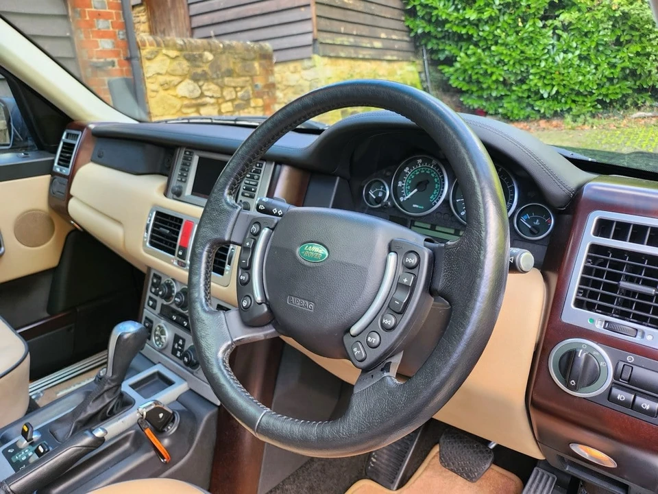 2004 Land Rover Range Rover L322 - Image 10 of 30