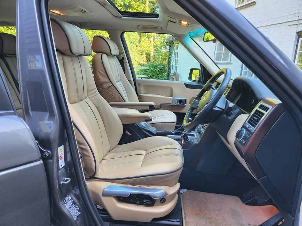2004 Land Rover Range Rover L322 - Image 11 of 30
