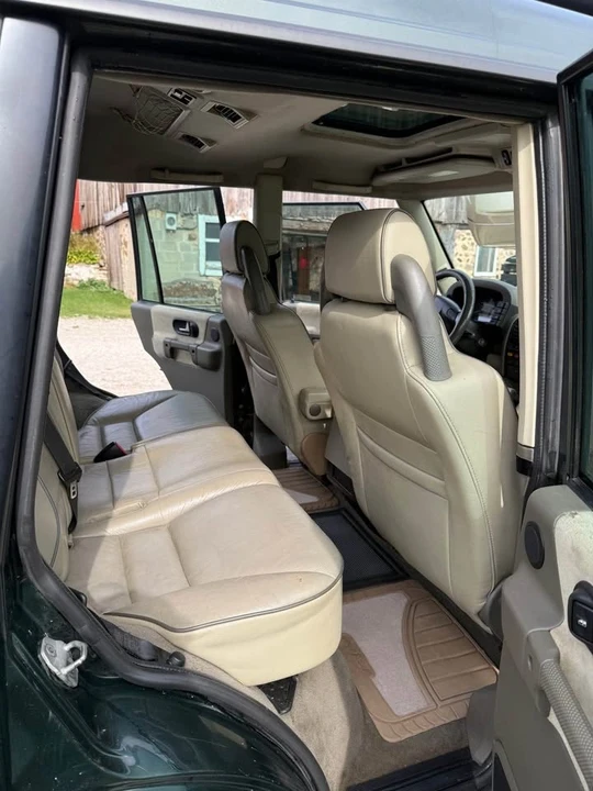 2004 Land Rover Discovery 2nd Gen - Image 12 of 16