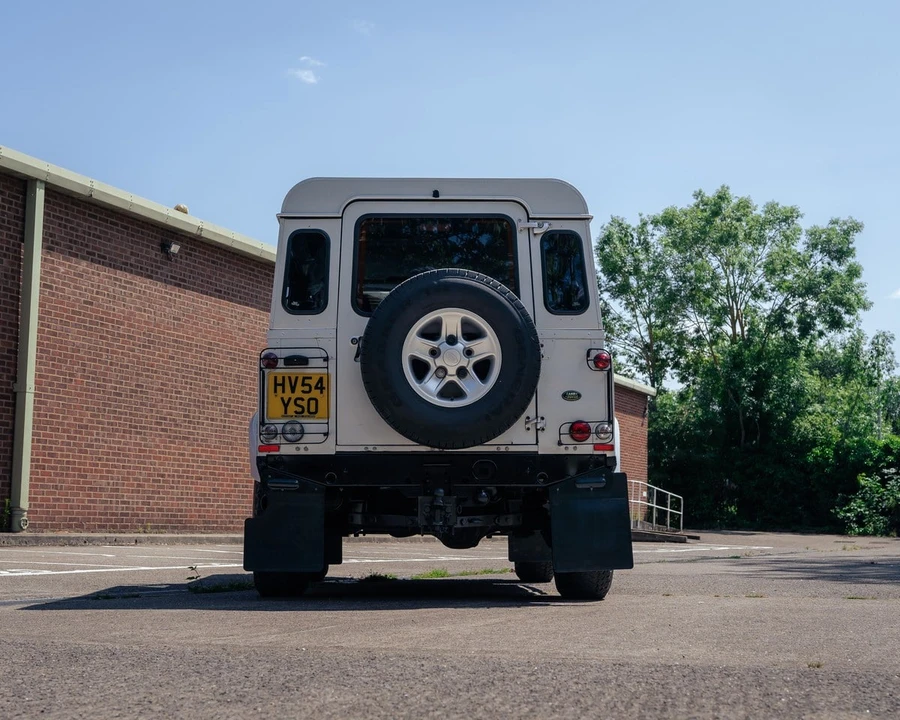 2004 Land Rover Defender 90 - Image 6 of 30