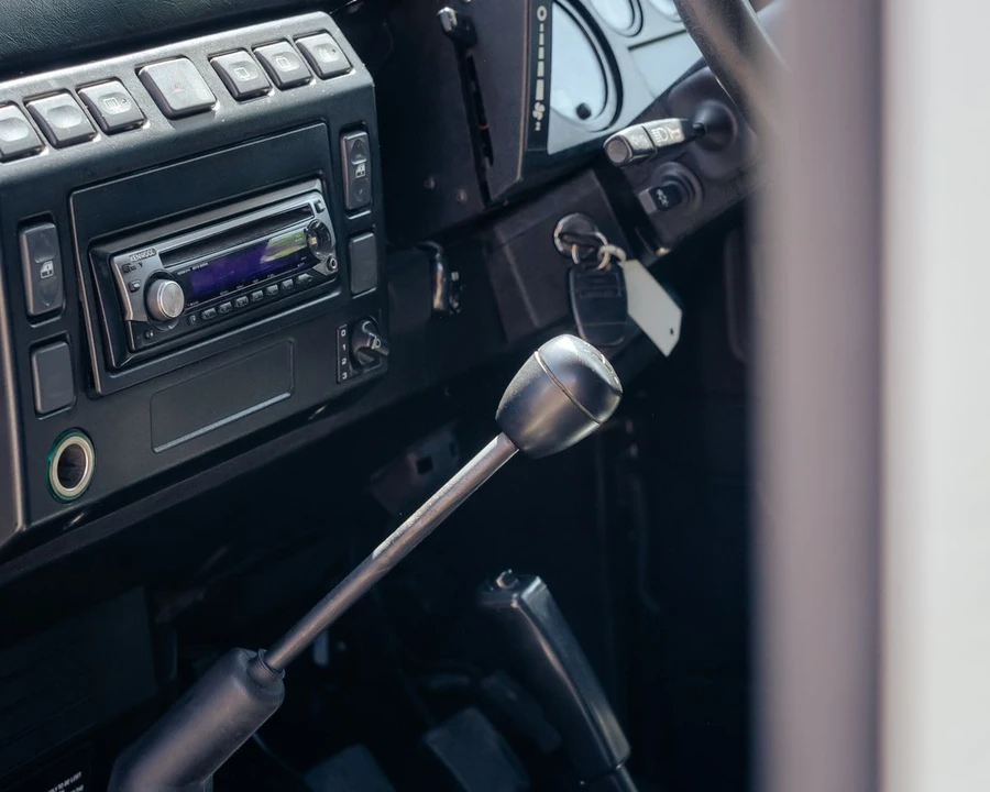 2004 Land Rover Defender 90 - Image 26 of 30