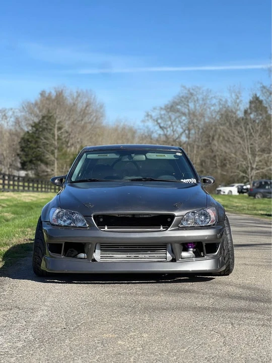 2004 Lexus IS 1st Gen - Image 4 of 13