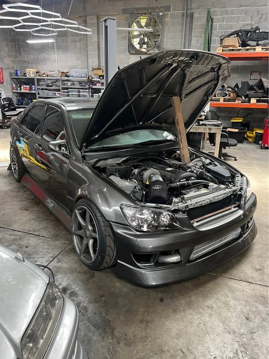 2004 Lexus IS 1st Gen - Image 2 of 15