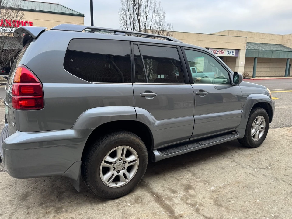 2004 Lexus GX 1st Gen - Image 14 of 20