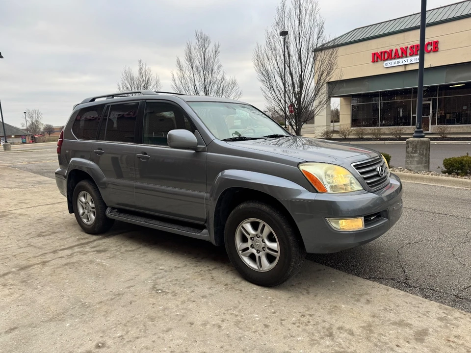 2004 Lexus GX 1st Gen - Image 3 of 20