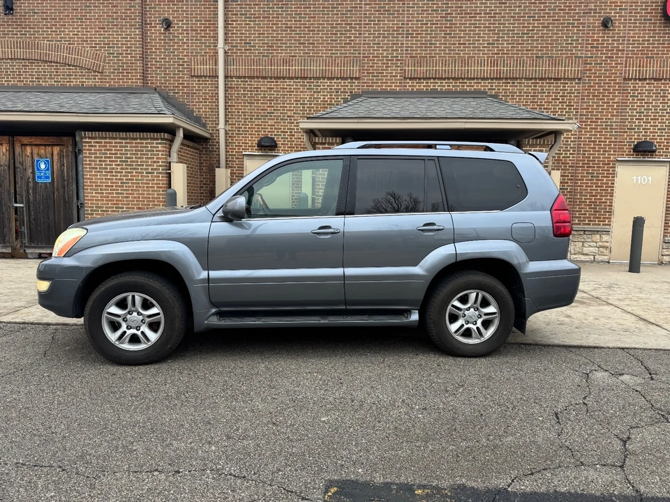 2004 Lexus GX 1st Gen - Image 6 of 20