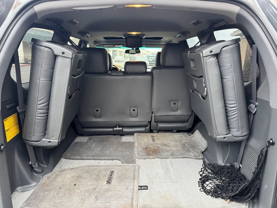 2004 Lexus GX 1st Gen - Image 11 of 20