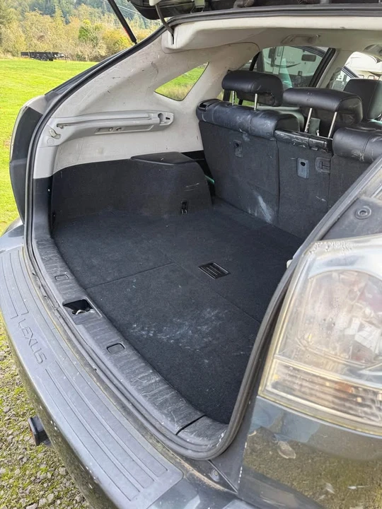 2004 Lexus RX 2nd Gen - Image 7 of 7