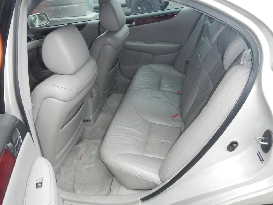 2004 Lexus ES 3rd Gen - Image 5 of 5