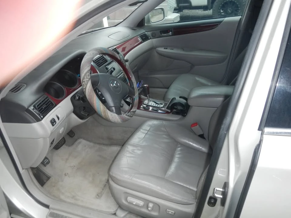 2004 Lexus ES 3rd Gen - Image 4 of 5