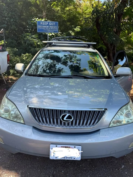 2004 Lexus RX 2nd Gen - Image 2 of 8